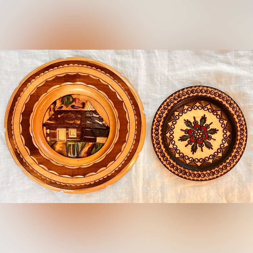 Rare Vintage Polish Folk Art Wall Plates Set - 3D Relief & Pyrography